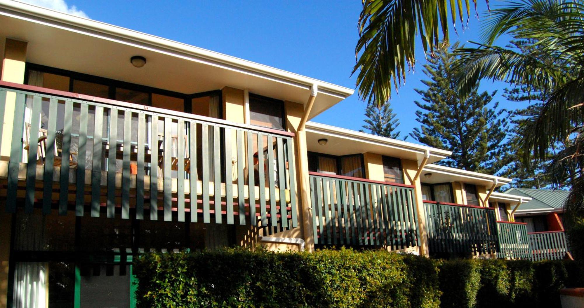 The Crest Byron Bay Aparthotel ภายนอก รูปภาพ